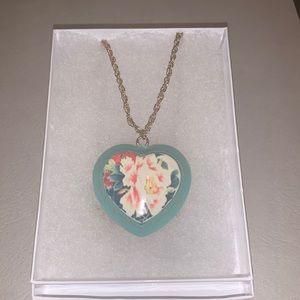 Vintage, enamel heart pendant with chain